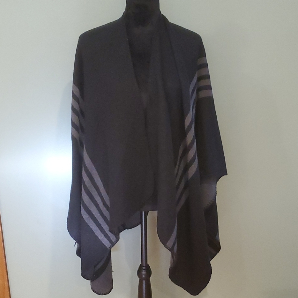 Black/Gray shall